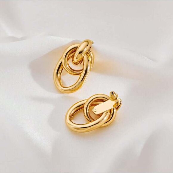 Chunky Double Oval Link Earrings | 18K Gold Filled Over Sterling Silver - Picture 4 of 4